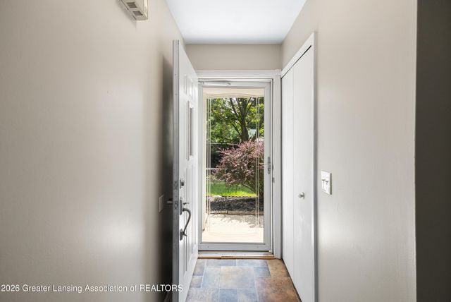 4220 Marys Way, Lansing, MI 48917