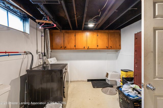 4220 Marys Way, Lansing, MI 48917