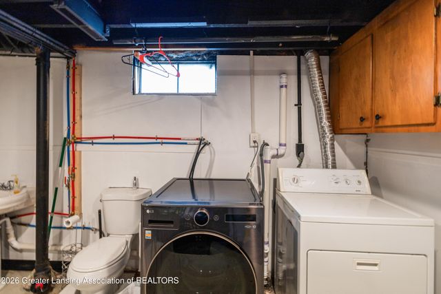 4220 Marys Way, Lansing, MI 48917