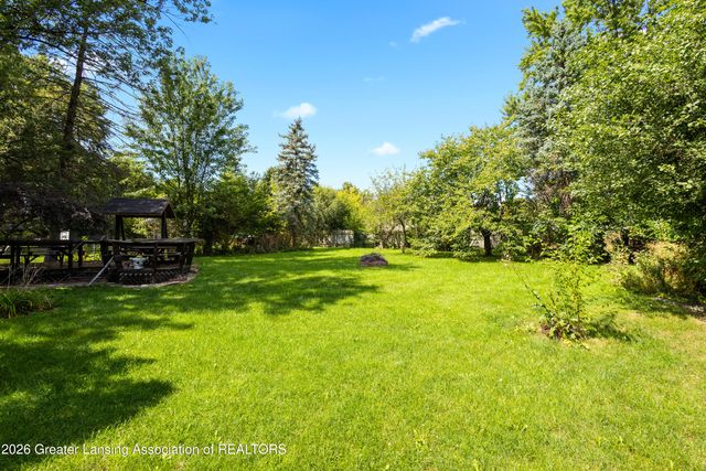 4220 Marys Way, Lansing, MI 48917