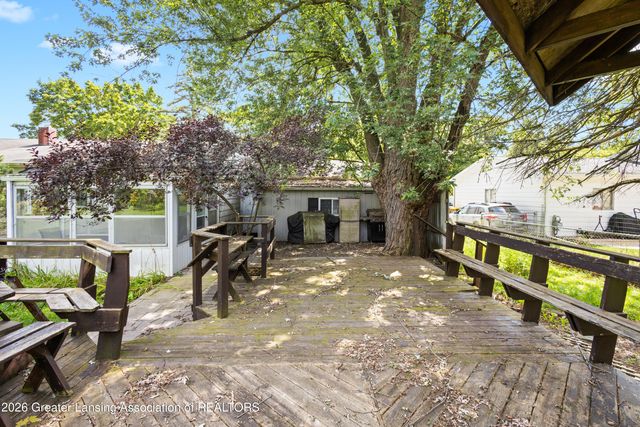 4220 Marys Way, Lansing, MI 48917
