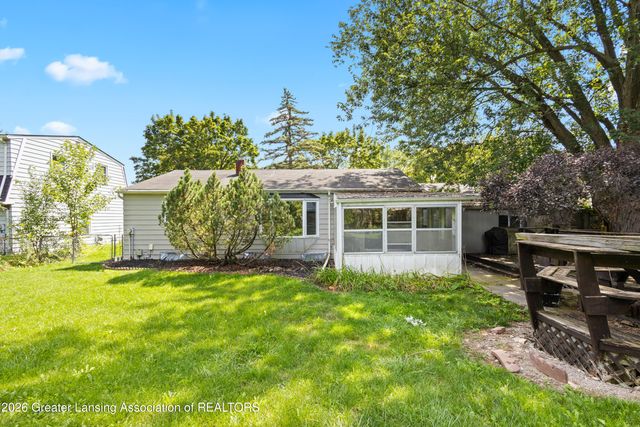 4220 Marys Way, Lansing, MI 48917