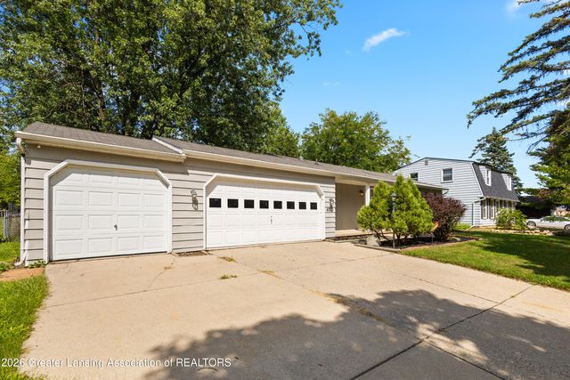 4220 Marys Way, Lansing, MI 48917