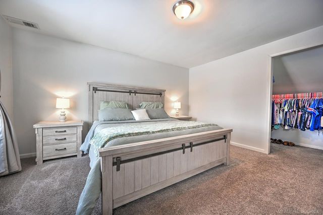 65 Woodside Lane, Oakland, MI 48360