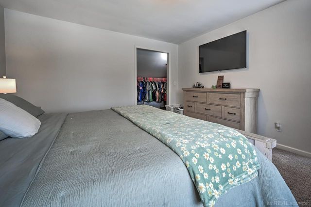 65 Woodside Lane, Oakland, MI 48360