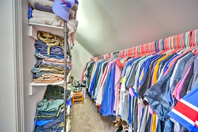 65 Woodside Lane, Oakland, MI 48360