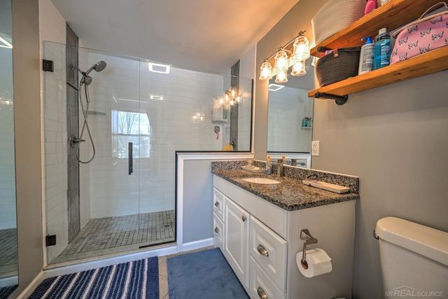 65 Woodside Lane, Oakland, MI 48360