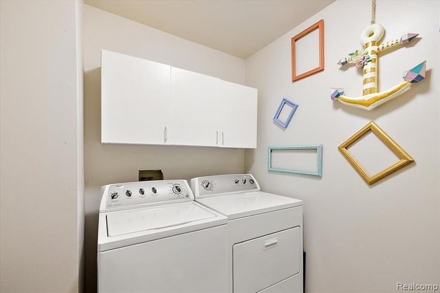 41999 King Edward Court, Clinton Township, MI 48038