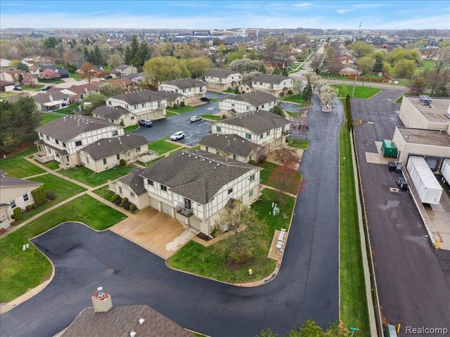 41999 King Edward Court, Clinton Township, MI 48038