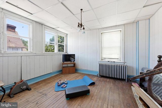 6113 NASSAU RD, Philadelphia, PA 19151