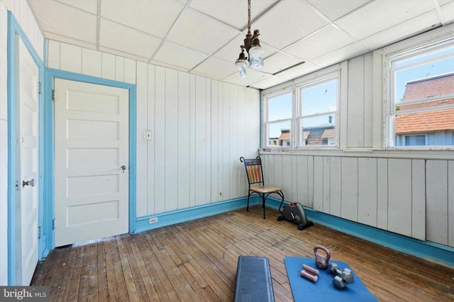 6113 NASSAU RD, Philadelphia, PA 19151