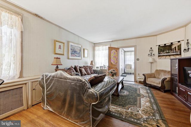 6113 NASSAU RD, Philadelphia, PA 19151