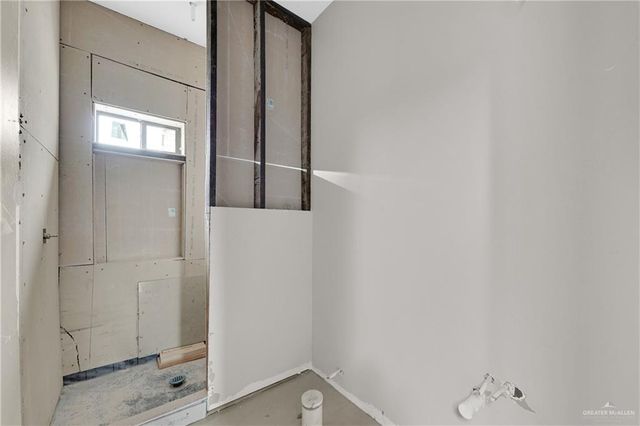 420 W Sycamore Avenue, Alton, TX 78573