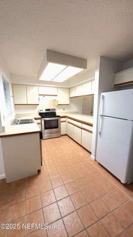 18 WARREN Place, Palm Coast, FL 32164