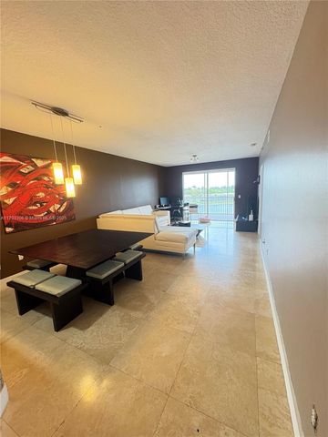 10730 NW 66th St 512, Doral, FL 33178