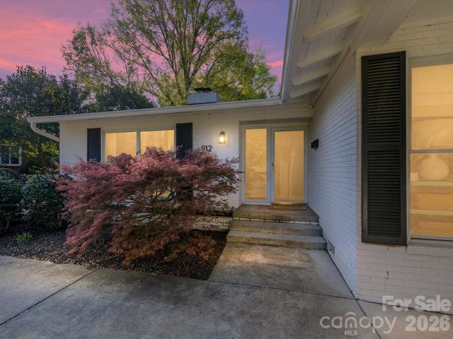 912 Sewickley Drive, Charlotte, NC 28209