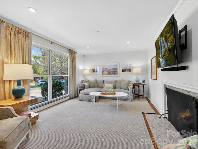 912 Sewickley Drive, Charlotte, NC 28209