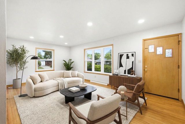 3851 E Elser AVENUE, Cudahy, WI 53110