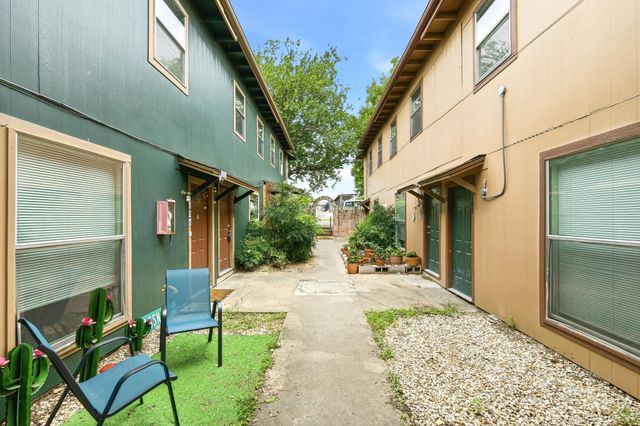 2319 Greenfield PKWY 108, Austin, TX 78741