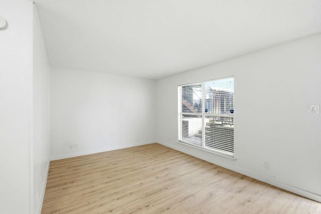 2319 Greenfield PKWY 108, Austin, TX 78741