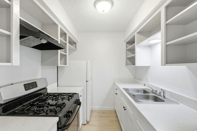 2319 Greenfield PKWY 108, Austin, TX 78741