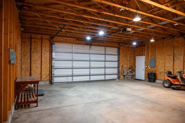 N6866 16th Avenue, New Lisbon, WI 53950