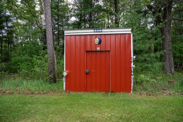 N6866 16th Avenue, New Lisbon, WI 53950
