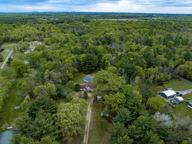 N6866 16th Avenue, New Lisbon, WI 53950