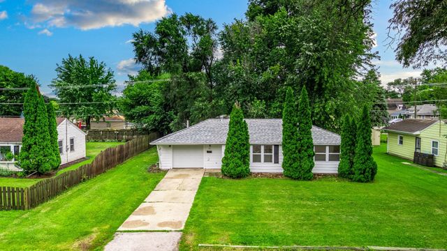 444 Florida Avenue, Aurora, IL 60506