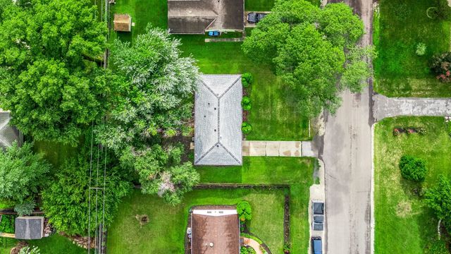 444 Florida Avenue, Aurora, IL 60506