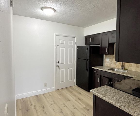 1916 SW 11th Street 30, Fort Lauderdale, FL 33312