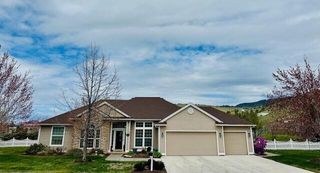 1705 Harmony Lane, Klamath Falls, OR 97601