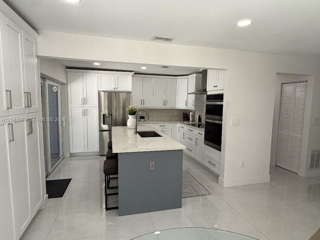 11745 SW 116th Ter, Miami, FL 33186
