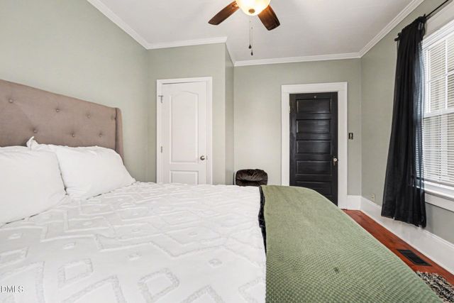 423 E Edinborough Avenue, Raeford, NC 28376