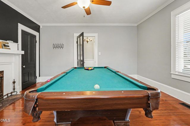 423 E Edinborough Avenue, Raeford, NC 28376