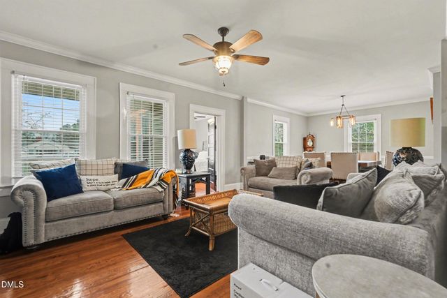 423 E Edinborough Avenue, Raeford, NC 28376