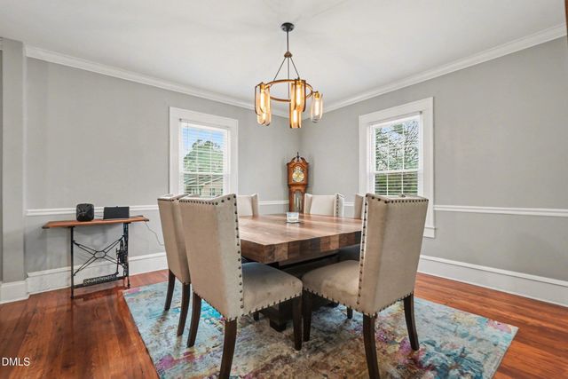 423 E Edinborough Avenue, Raeford, NC 28376