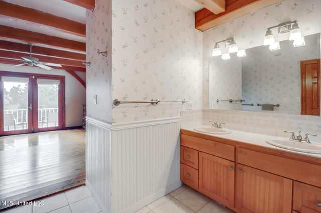 5067 Crescent Ridge Drive, Kiln, MS 39556