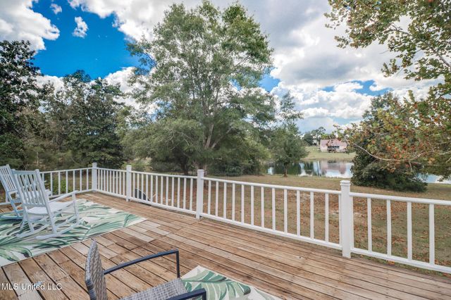 5067 Crescent Ridge Drive, Kiln, MS 39556