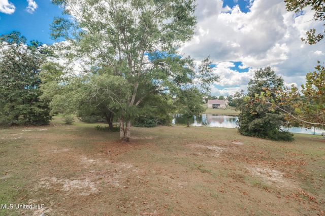 5067 Crescent Ridge Drive, Kiln, MS 39556