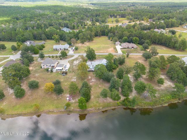 5067 Crescent Ridge Drive, Kiln, MS 39556