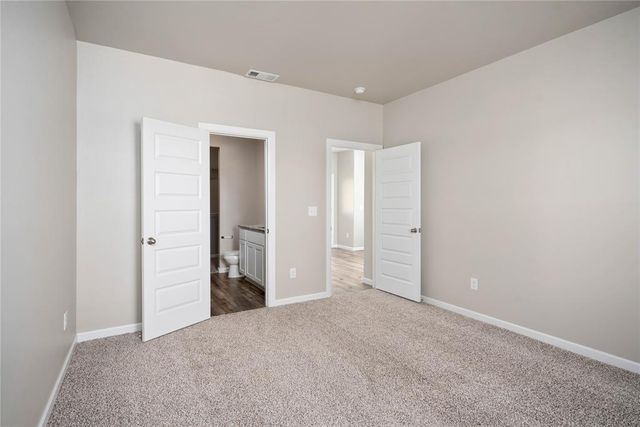 12708 Carrara Lane, Yukon, OK 73099