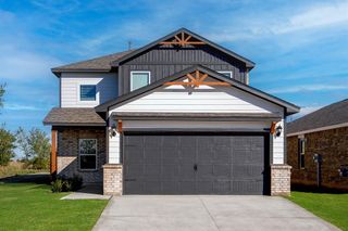 12708 Carrara Lane, Yukon, OK 73099