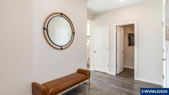 385 Stella St NE, Salem, OR 97301