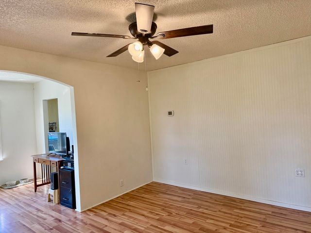 2717 Howard Avenue, Medford, OR 97501