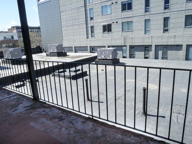 1039 Commonwealth Ave 16, Boston, MA 02215