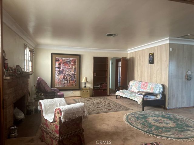 5650 Holt Boulevard, Montclair, CA 91763