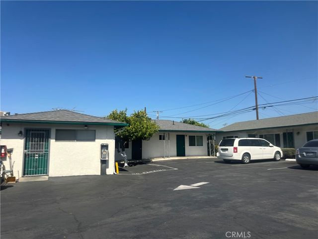 5650 Holt Boulevard, Montclair, CA 91763