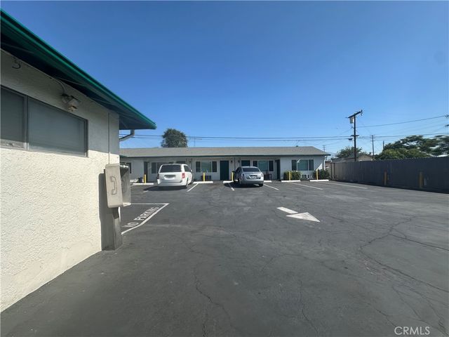 5650 Holt Boulevard, Montclair, CA 91763