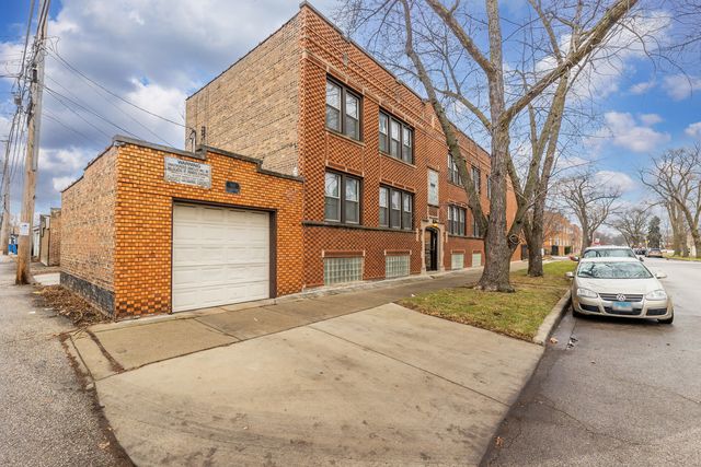 6758 S Campbell Avenue 2, Chicago, IL 60629
